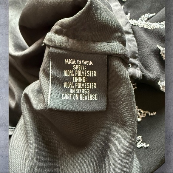 JKARA Black/Luster Grey Beaded Top - NWT - Picture 7 of 9